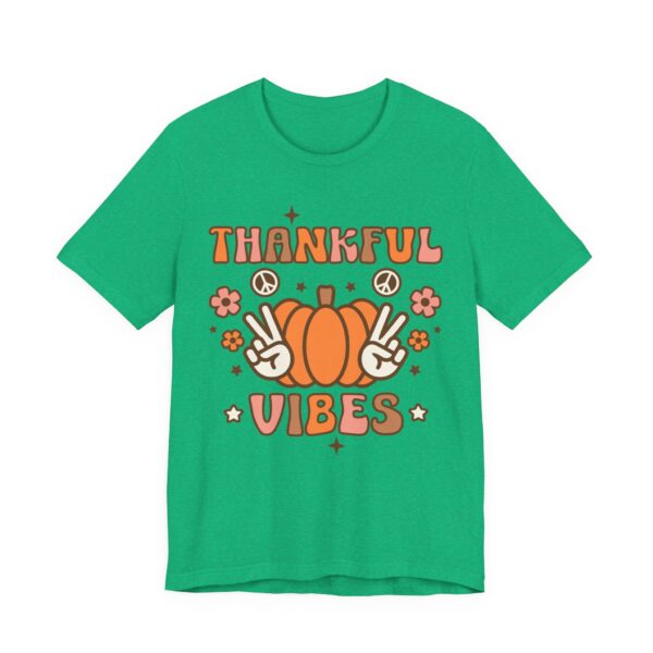 Thankful Vibes | Cute Hippie Thanksgiving and Fall T-shirt