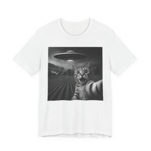 Funny Cat Selfie with Alien UFO T-Shirt